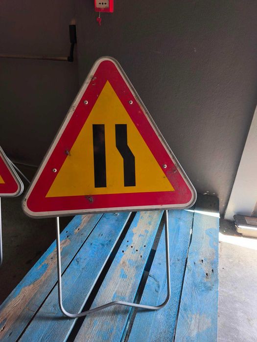 Sinais trânsito obras