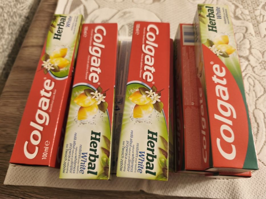 5 past Colgate Herbal White pasta do zębów 100 ml x 5 szt. = 500 ml