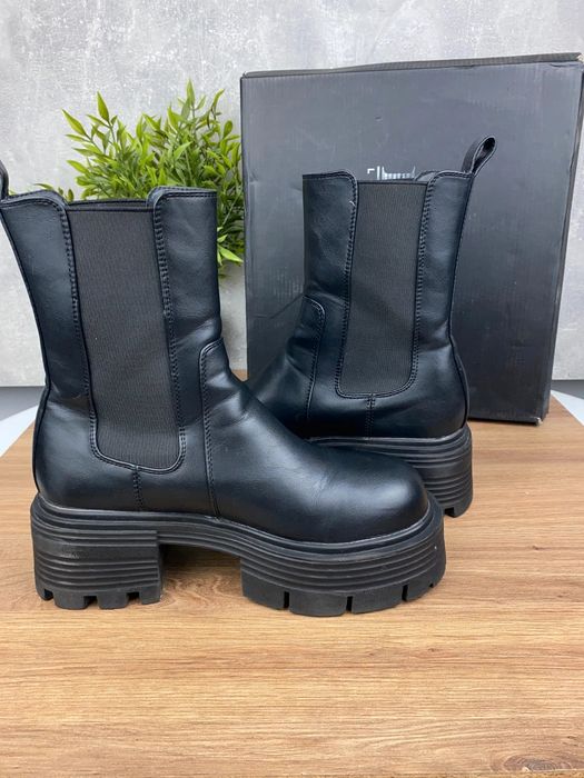 Buty Raid Celine r. 38 - czarne botki na platformie