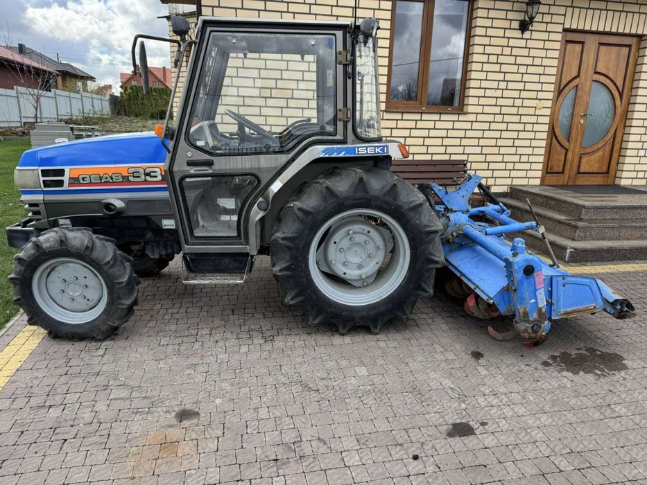 Ісекі Iseki трактор Японія