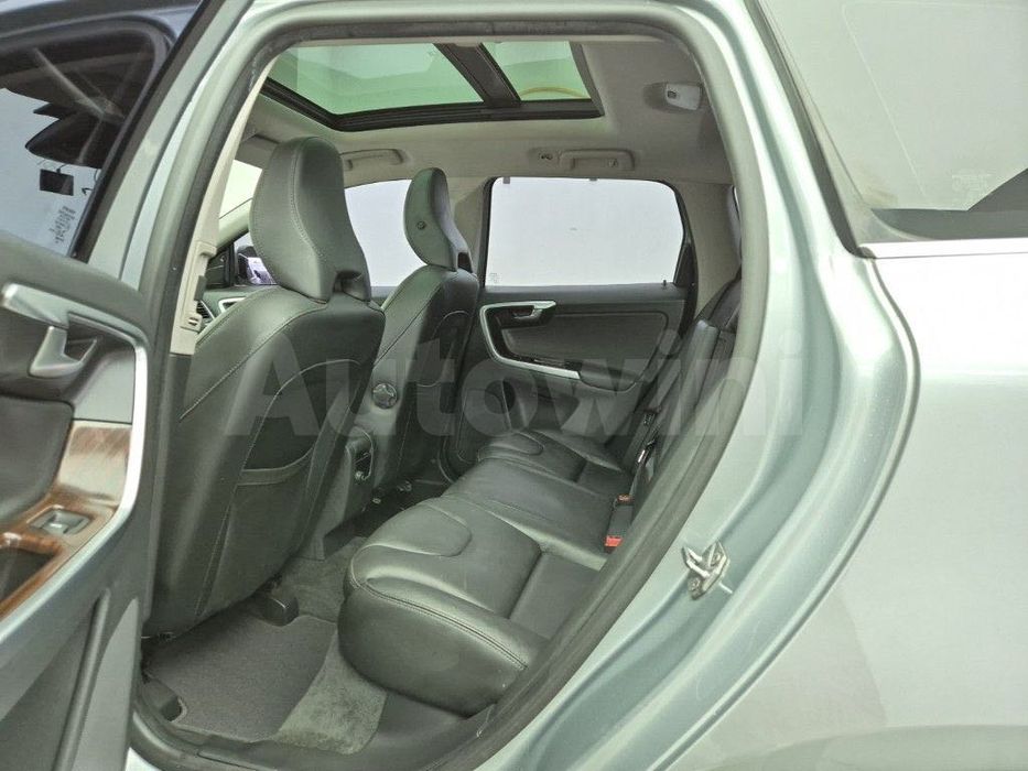 2015 Volvo XC60 2.4 D5 AWD Максимальна надійність