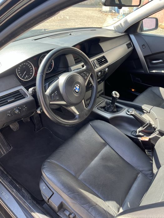 BMW 520 D Nacional selo antigo.