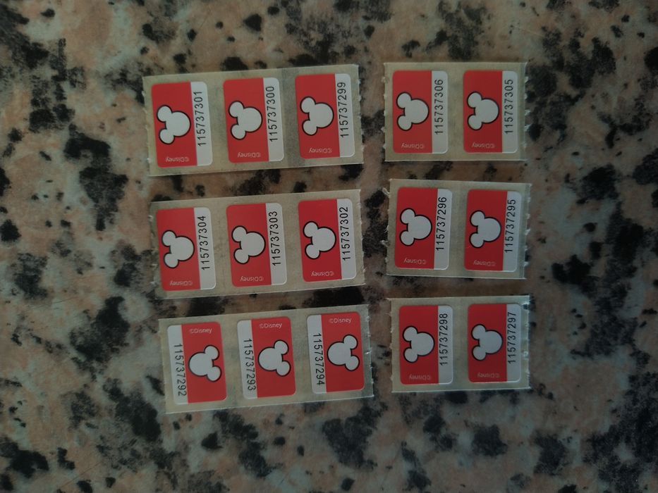 Selos copos da Disney