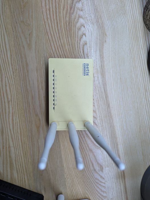 Роутер Netis WF2409E не робочий