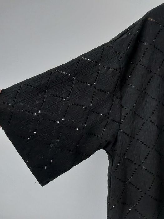 Czarna koszula z kołnierzykiem