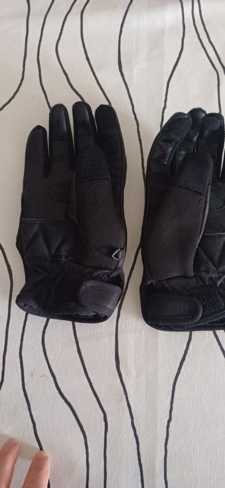 Luvas tamanho S ( novas)