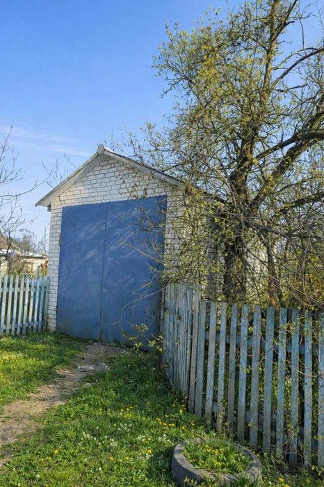 Продаж  будинку   Кременчук + 50 соток землі.