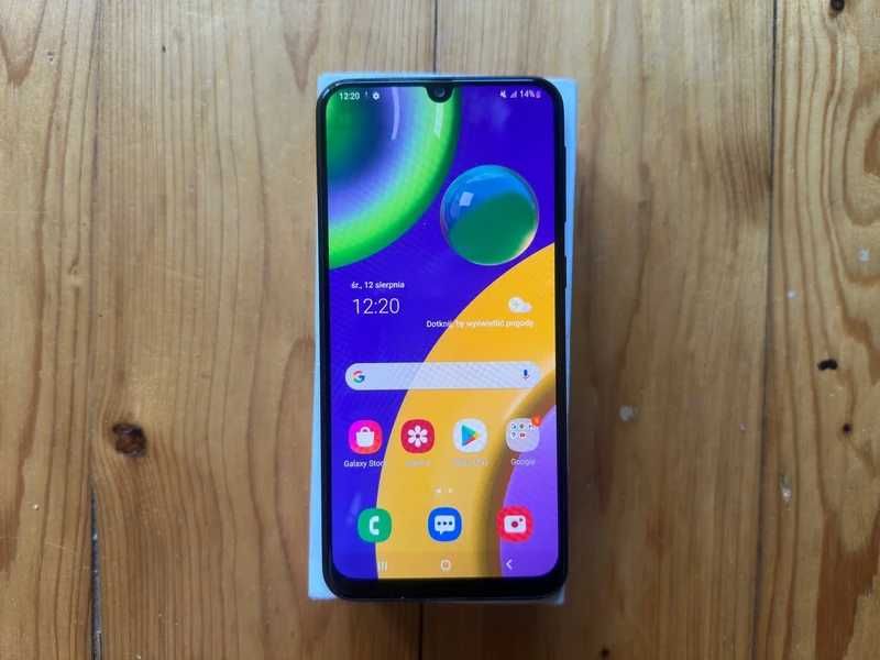 SAMSUNG Galaxy M21