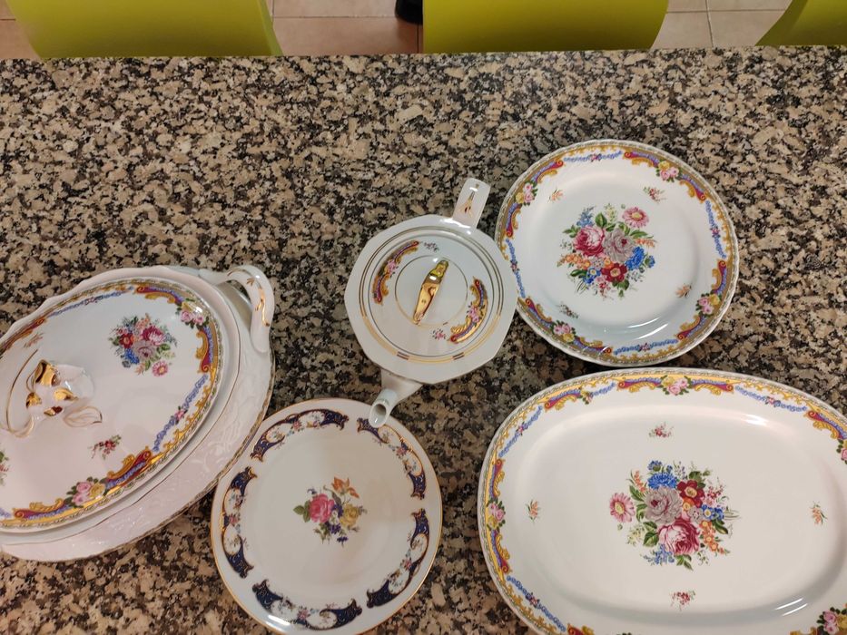 Conjunto de porcelana