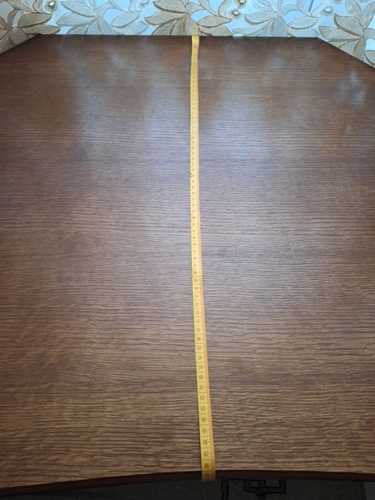 Продам тумбу (дерево)