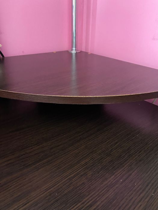 Компʼютерний стіл