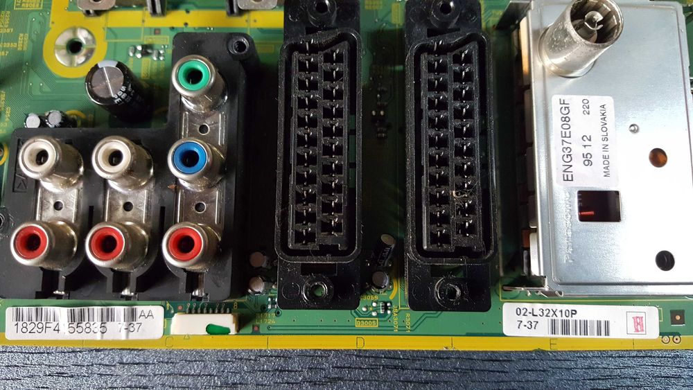 Sprzedam main do Panasonica 32-L32X10P