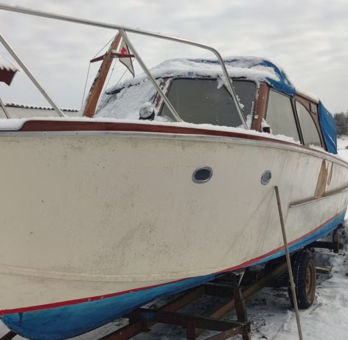 Piękny jacht motorowy+ volvo penta+przyczepa  czytaj opis