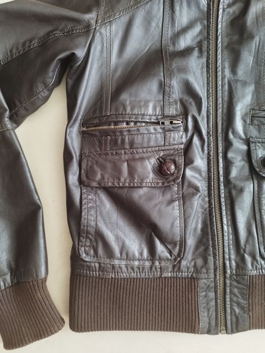 Blusão de cabedal marca BsK Leather