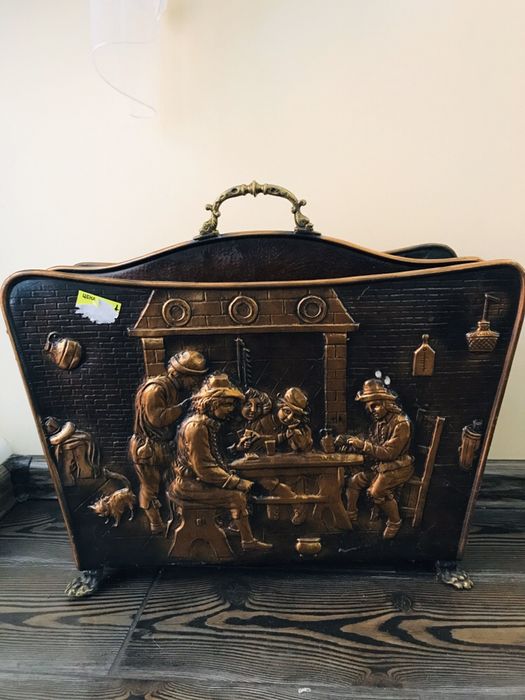 Антикварная Газетница