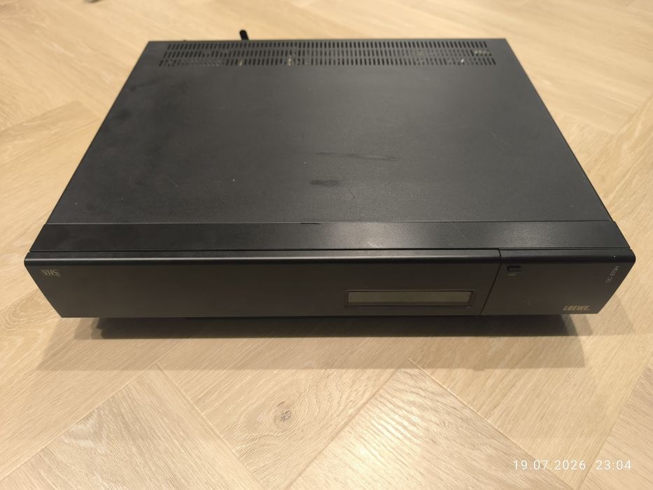 Odtwarzacz VHS loewe oc 870H