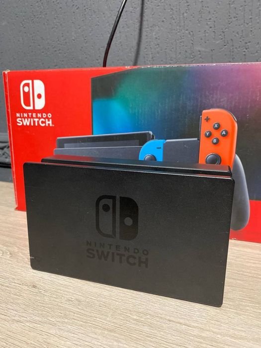 Nintendo switch 2R ПОВНИЙ КОМПЛЕКТ!