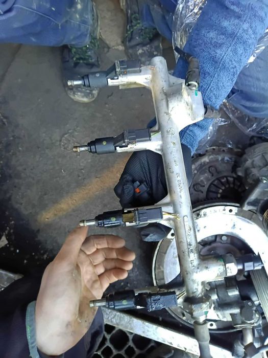 listwa wtryskowa 2.2 direct Opel Vectra C Signum różne numery