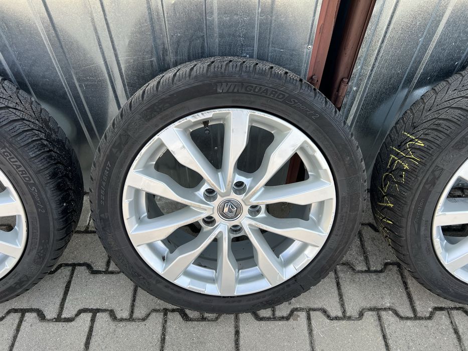 Koła zimowe 225/45R17 5x114.3 66,1 ET43 Renault