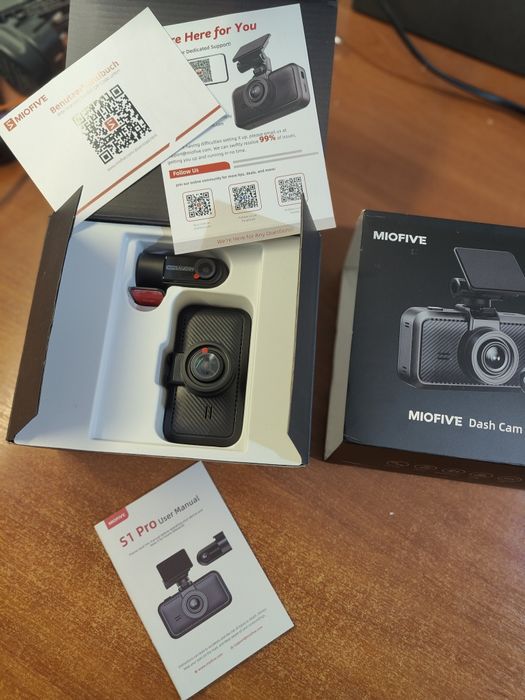 відеореєстратор MioFive 4K+2K, Wi-Fi, Bluetooth, GPS, SDкарта на 32 Gb