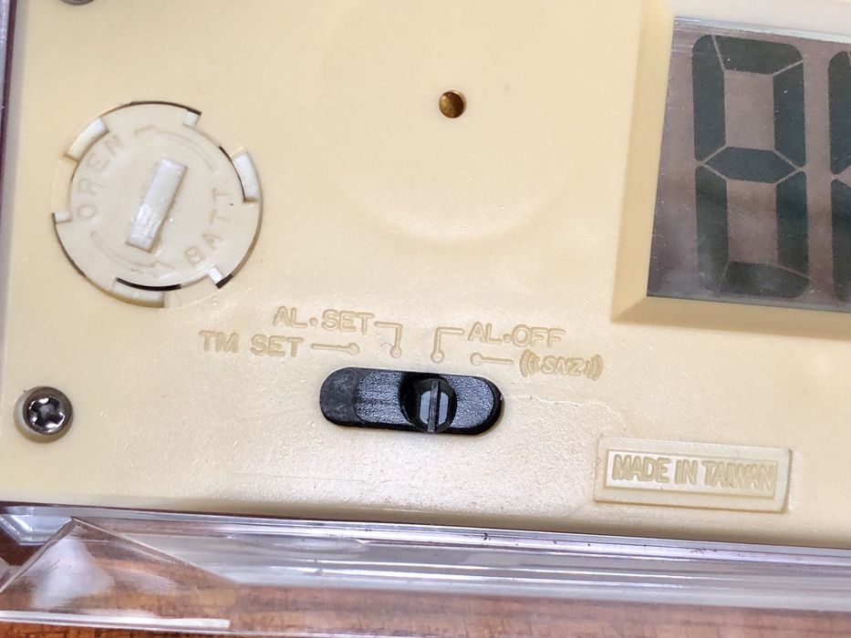 Retro zegarek budzik LCD kwarcowy Oppex reklama OTIS przeźroczysty vtg