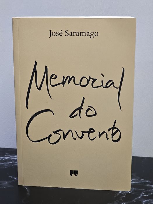 Livro "Memorial do Convento" de José Saramgo
