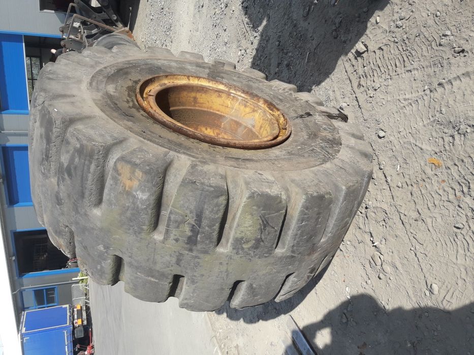 26.5-25 całe koło ładowarka zalana silikonem