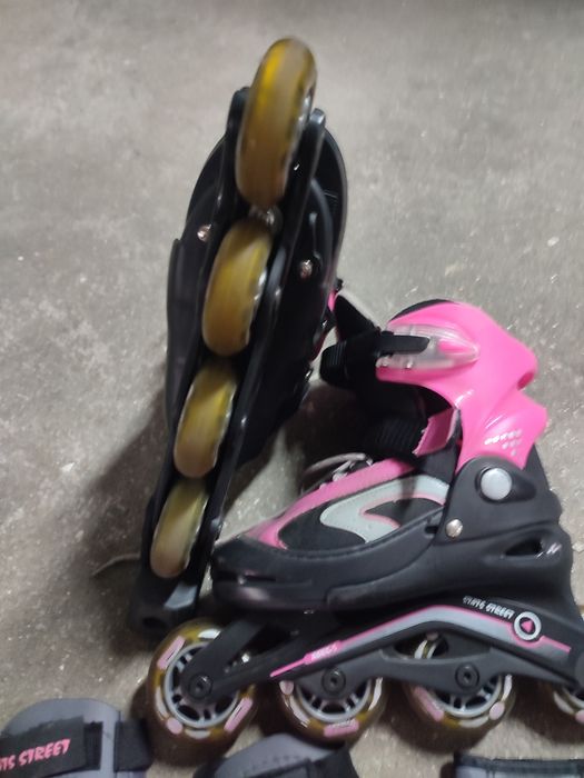 Patins em linha para criança.