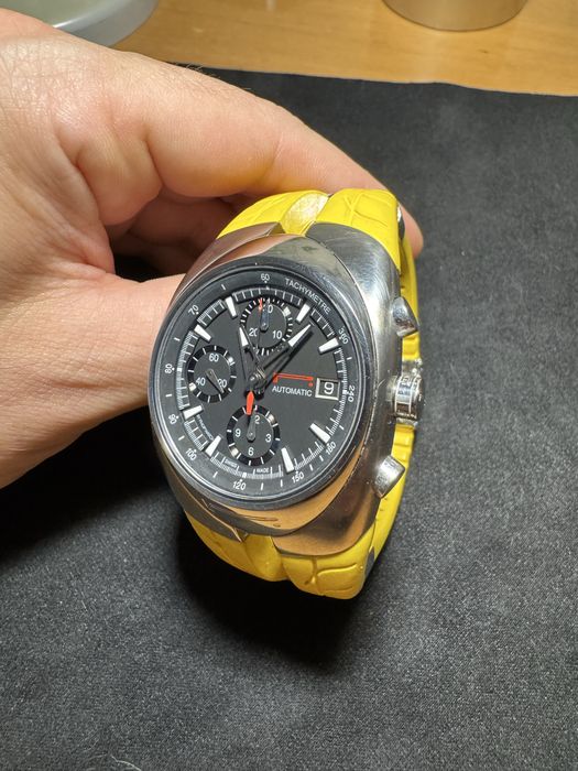 Швейцарський механічний хронограф Pirelli Pzero Tempo Automatic (Valjoux 7750)