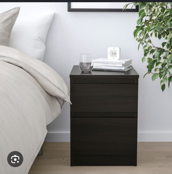 Mesa de Cabeceira Malm Preta