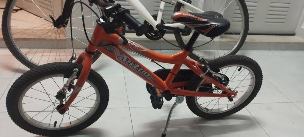 Bicicleta Astro laranja