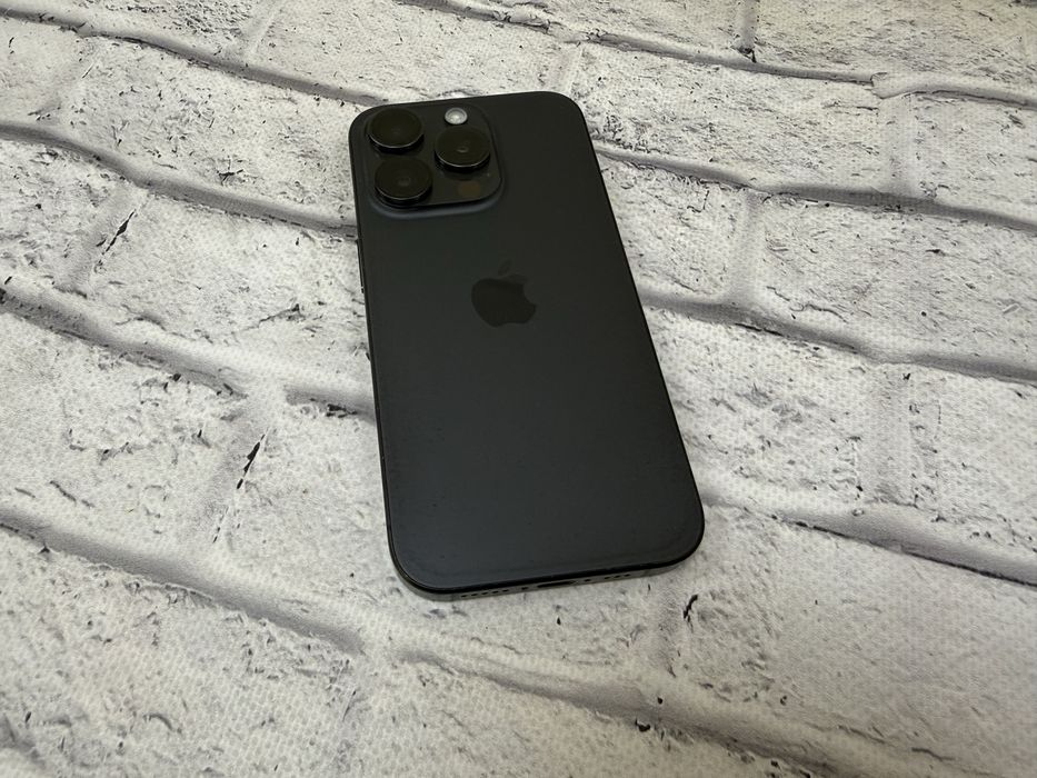 Iphone 15 Pro 256gb neverlock E sim 650$