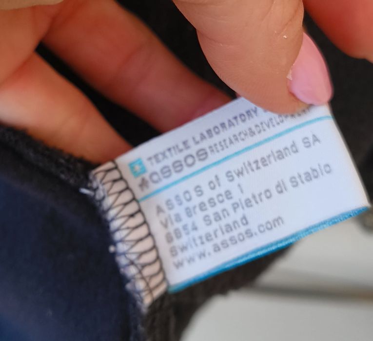 Assos M kurtka kolarska tiBuru 4