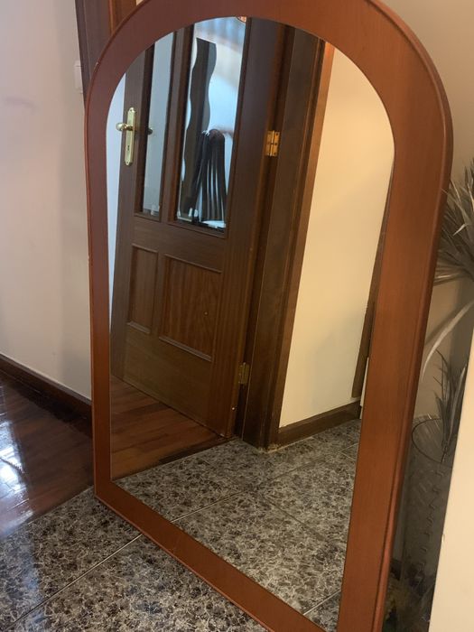 Espelho com desing vinted com moldura