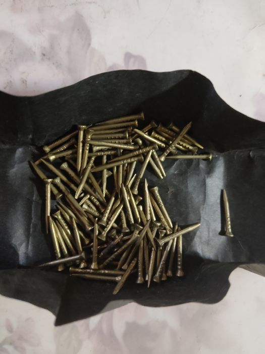 Латунные советские гвозди.