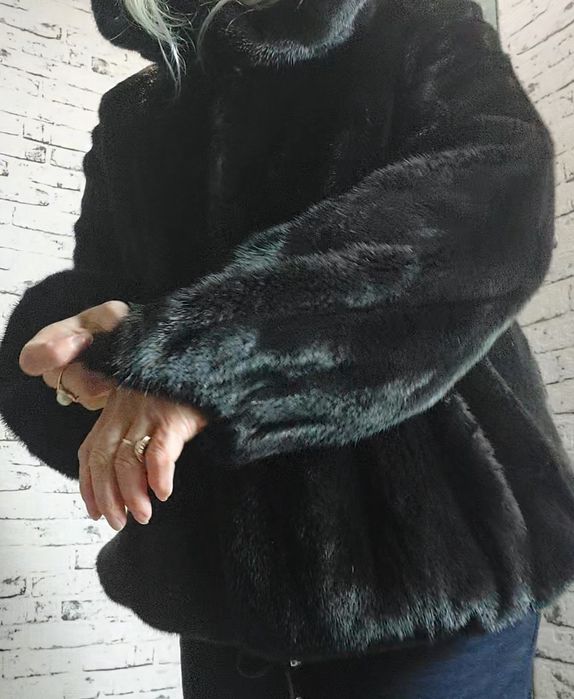 Норковая шуба авто=леди. Возможен торг