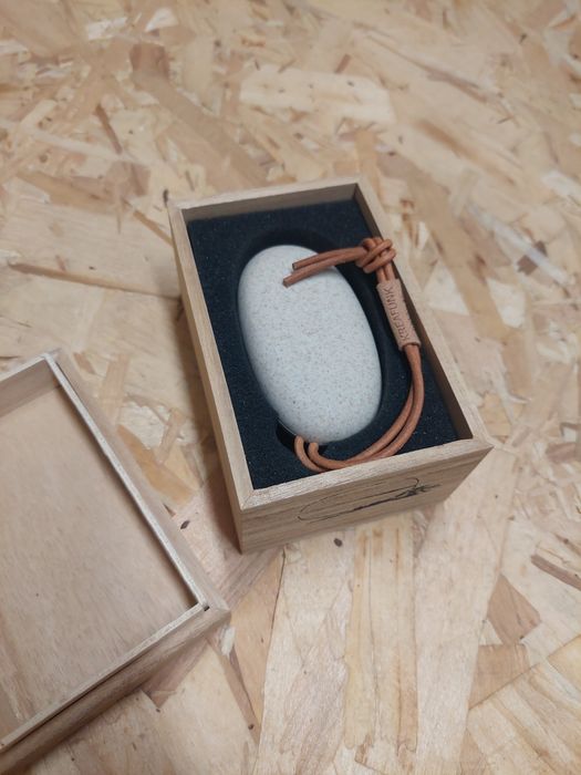 Kreafunk Seria CARE: Powerbank toCHARGE