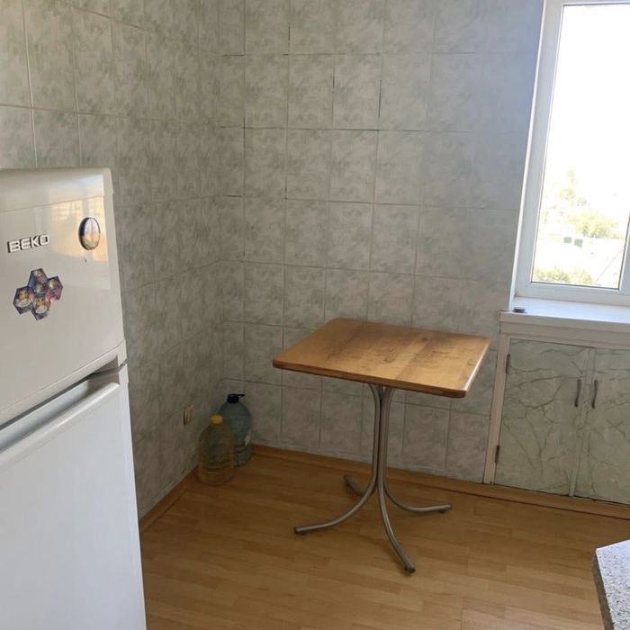 Велика 4-х кімнатна квартира біля трц Конкорд