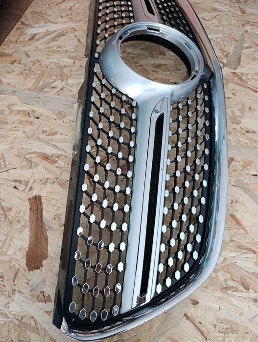 Grelha Mercedes Benz