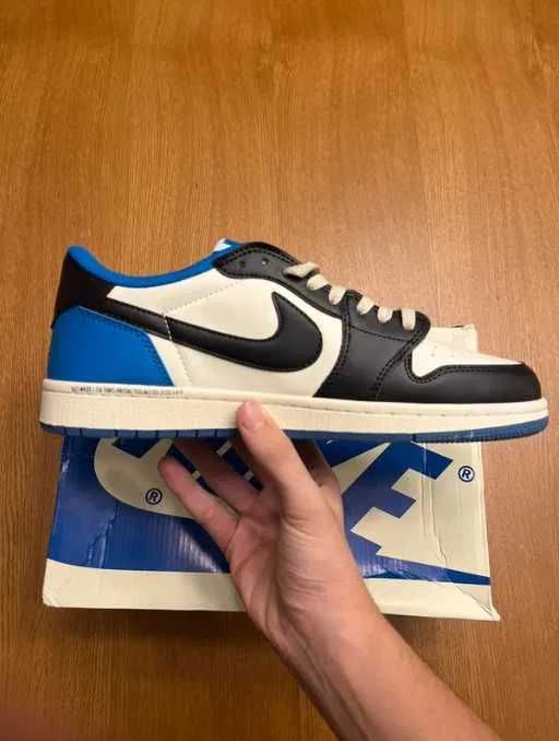 Jordan 1 Retro Low OG SP Fragment x Travis Scott R.42