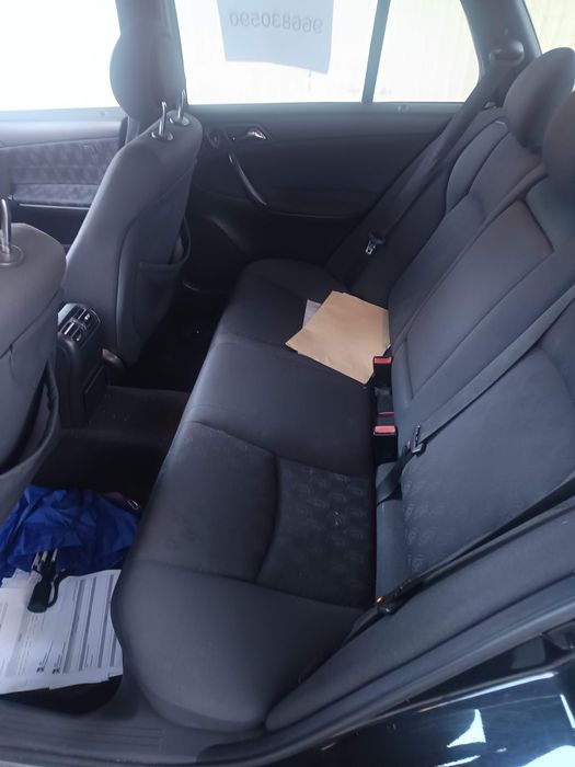 Mercedes C 220 143 CV