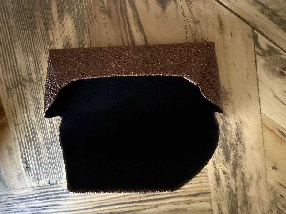 Etui na okulary, brązowe
