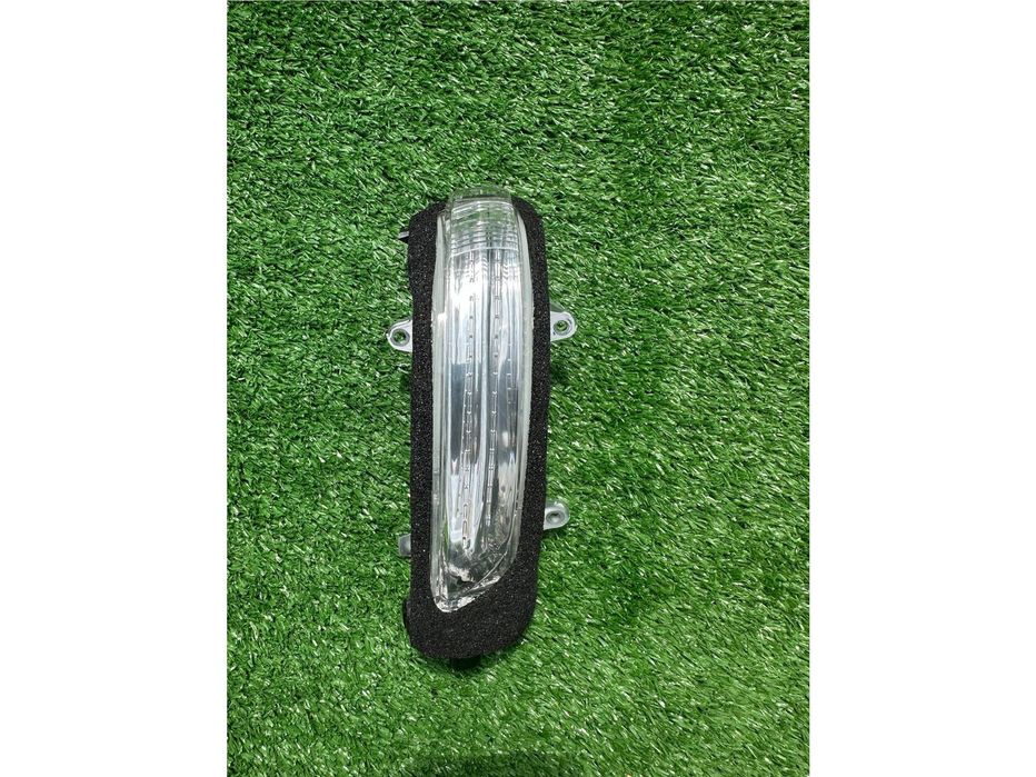 Toyota Land Cruiser 200 Покажчик повороту в дзеркалі (Для 2012-2016) L