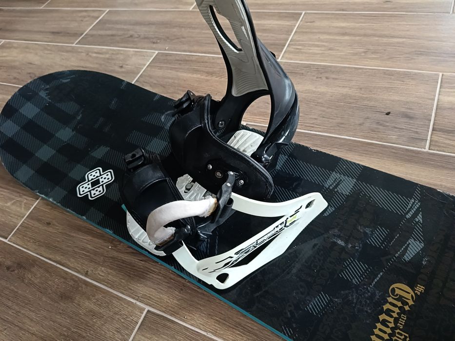 Deska snowboardowa Rossignol Circuit Wide z wiązaniami