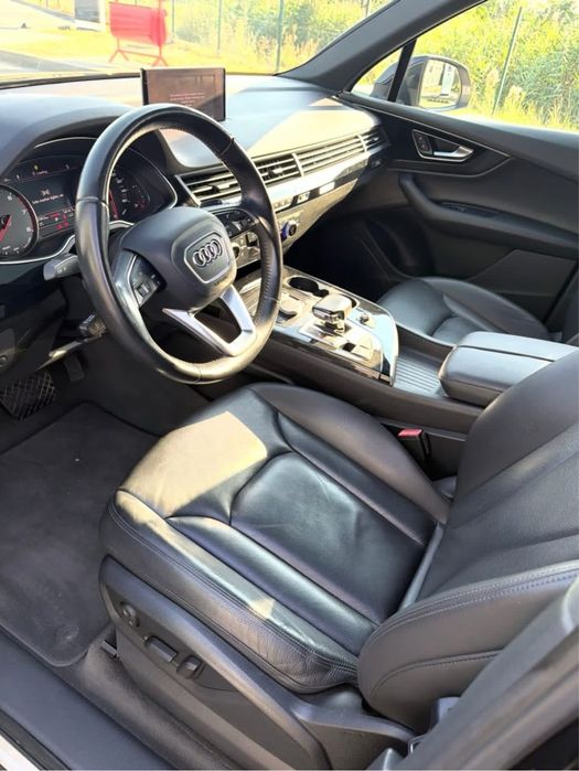 Audi Q7 quattro
