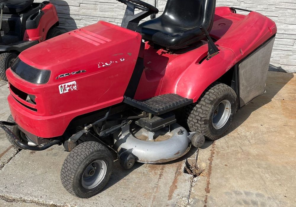 Traktorek honda 2216 2 cylindry kosiarka do trawy