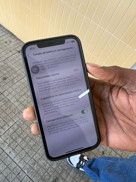 iPhone 12 com garantia