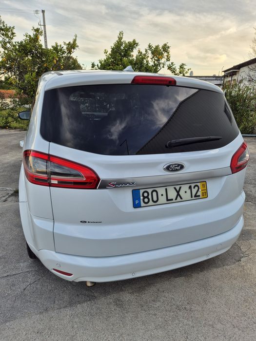 Ford S-Max ver-2-0-tdci-titanium-7l