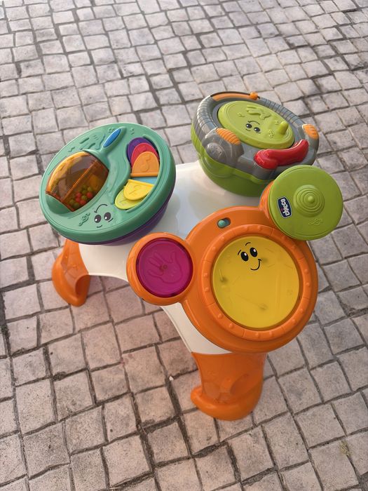 Mesa de atividades Chicco