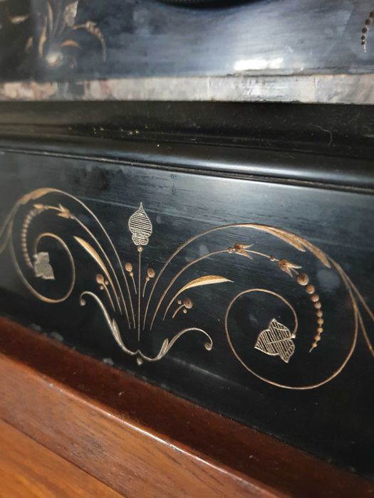 Relógio em mármore